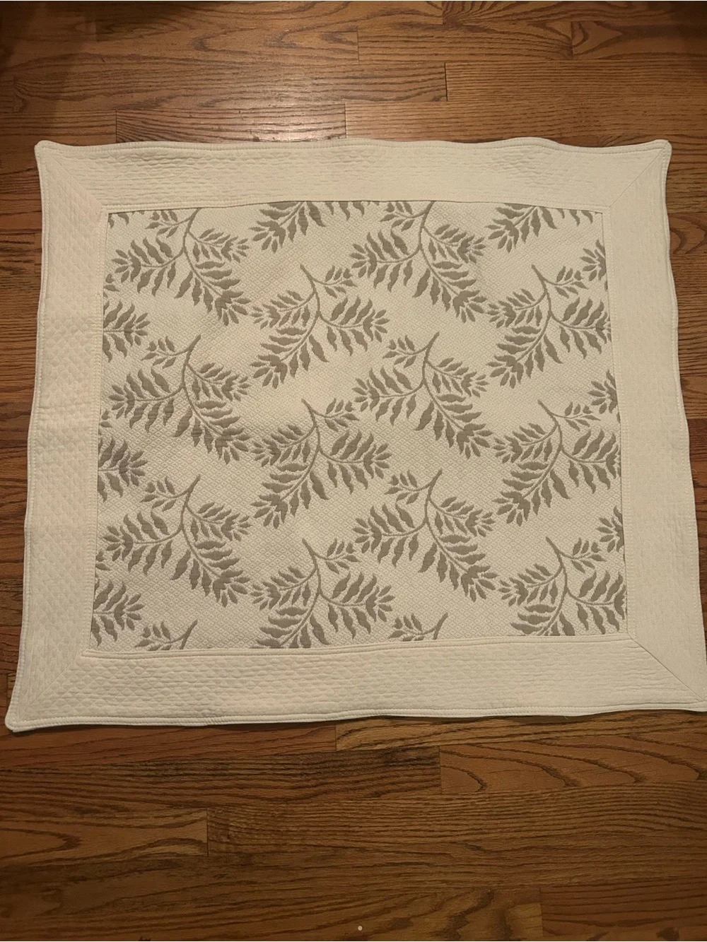 Colchass S. Domingos At Home Large Green & White Leaf Patterned Pillowcase